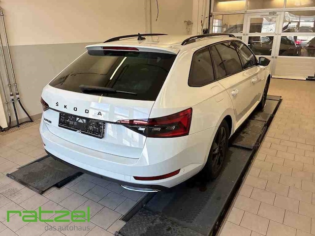 Skoda Superb 2.0 TDI Combi Sportline