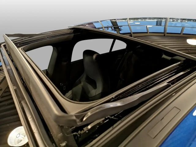 Mercedes-Benz CLA 200 AMG Line Coupé Premium