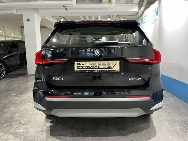 BMW iX1 xDrive30