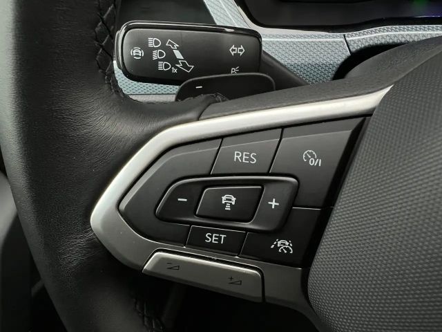 Volkswagen Touran 1.5 TSI DSG IQ.Drive