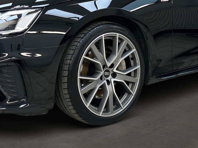 Audi A4 45 TFSI Quattro S-Line S-Tronic Sedan