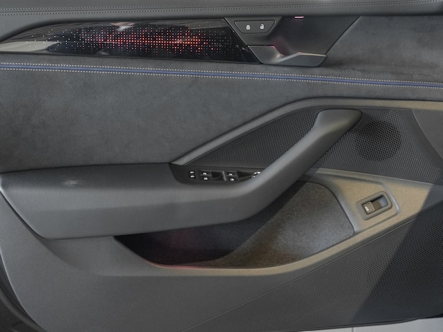 Volkswagen Passat 4Motion DSG R-Line