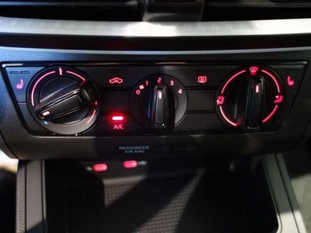 Seat Arona Reference