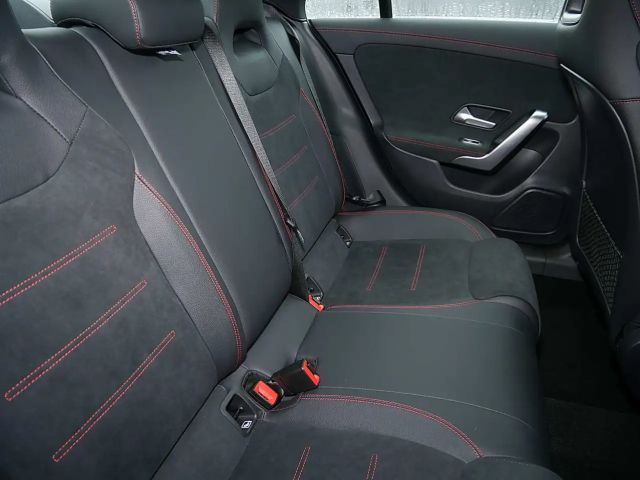 Mercedes-Benz CLA 200 AMG Line CLA 200 d Coupé
