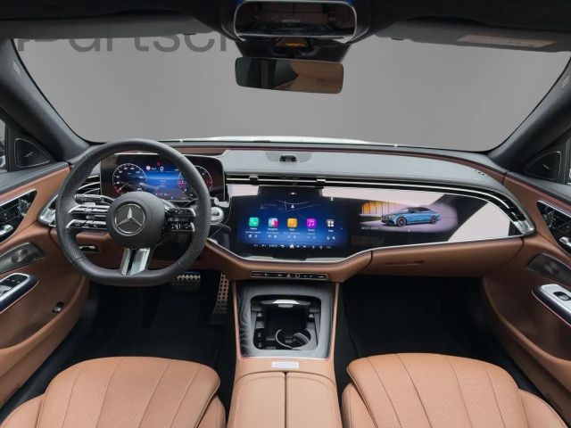 Mercedes-Benz E 220 AMG Line E 220 d Sedan