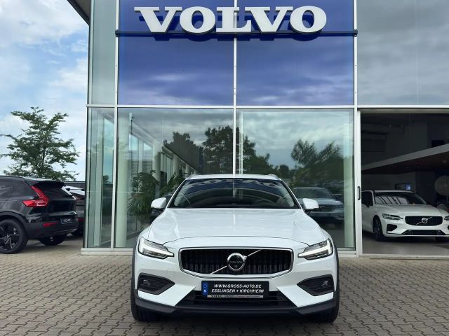 Volvo V60 Cross Country AWD Bright Ultimate