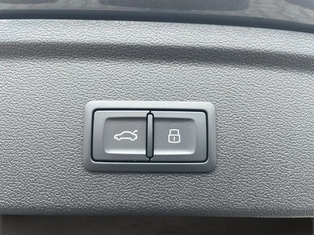 Audi A3 35 TFSI S-Line Sedan Sportback