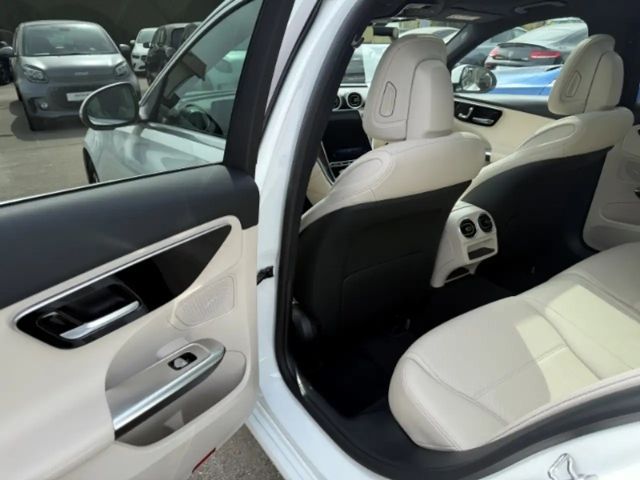 Mercedes-Benz C 220 AVANTGARDE C 220 d Estate