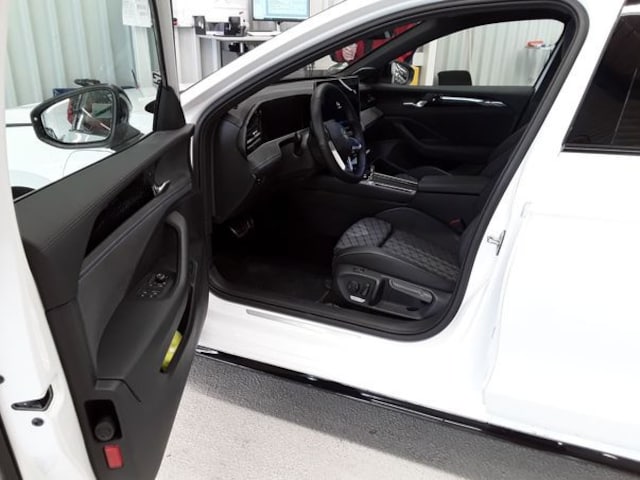 Volkswagen Passat R-Line eHybrid