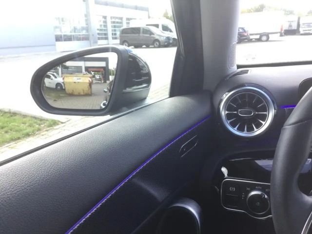 Mercedes-Benz A 220 4MATIC Progressive