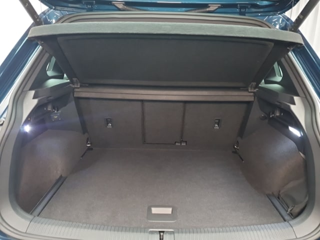 Volkswagen Tiguan TDI Active AHK Navi Matrix 5J Garantie