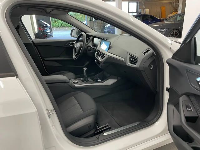 BMW 116 116i Advantage pakket Sedan