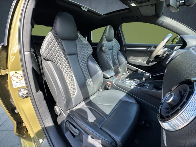 Audi RS3 Quattro S-Tronic Sedan