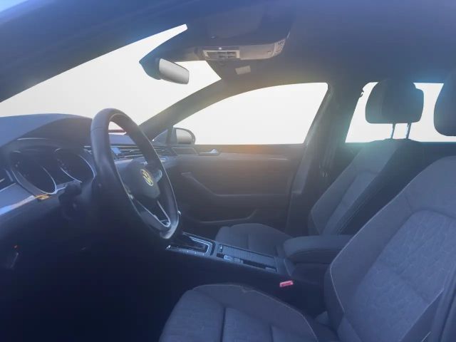 Volkswagen Passat 2.0 TDI Business DSG Variant