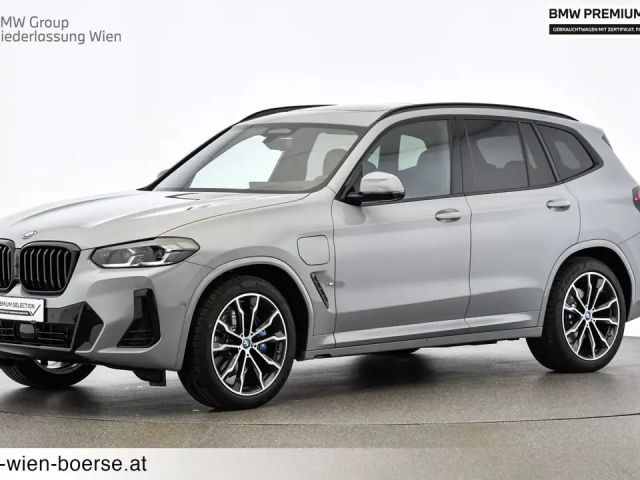 BMW X3 xDrive30e