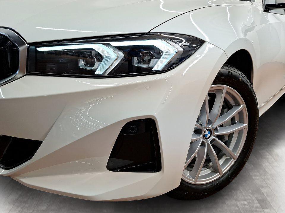 BMW 330 330i Touring xDrive