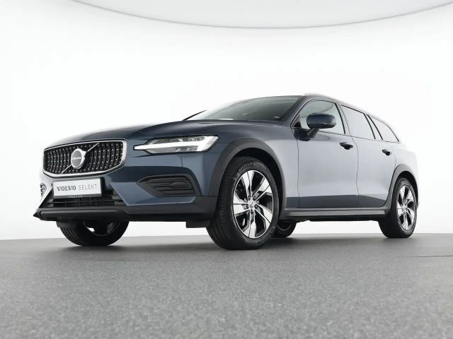 Volvo V60 AWD Plus