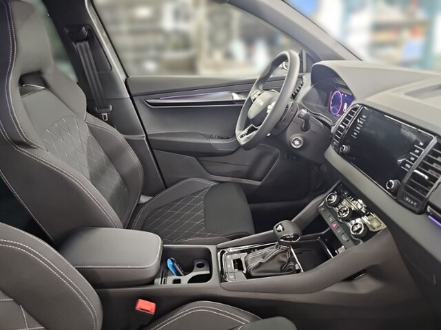 Skoda Karoq 1,5 TSI DSG MATRIX AHK EL-HK PDC ACC