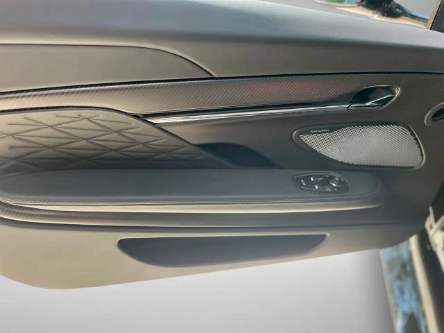 Aston Martin DB12 4.0 V8 Volante