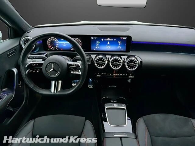 Mercedes-Benz A 250 A 250 e AMG Line