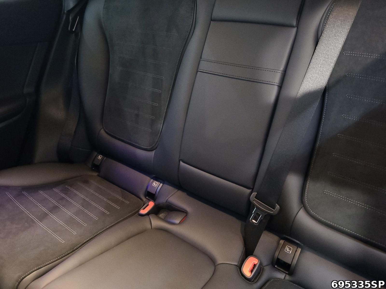 Mercedes-Benz GLC 300 4MATIC AMG Line GLC 300 d