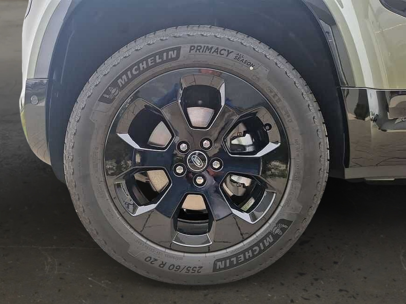 Land Rover Defender 90 Dynamic SE