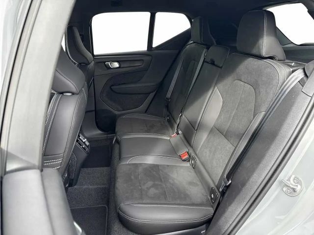 Volvo XC40 Dark Plus