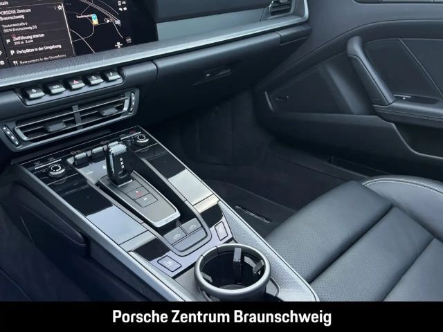 Porsche 992 4 Coupé Targa