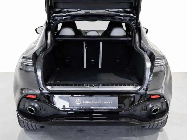 Aston Martin DBX - Magnetic Silver -