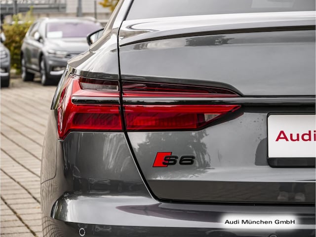 Audi S6 Quattro Sedan