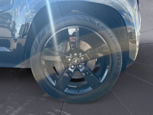 Land Rover Defender 110 Dynamic HSE