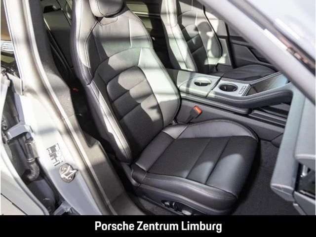 Porsche Taycan 4 Cross Turismo