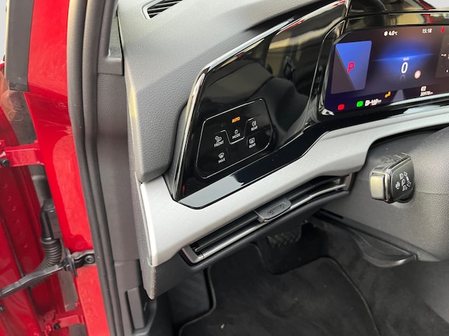 Volkswagen Golf 1.5 eTSI DSG Golf VIII Life