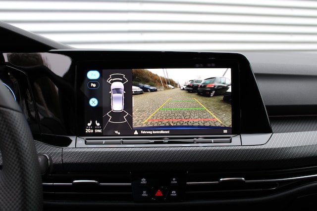 Volkswagen Golf 1.5 eTSI DSG IQ.Drive