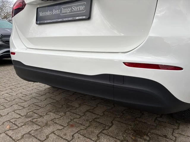 Mercedes-Benz B 180 Sedan