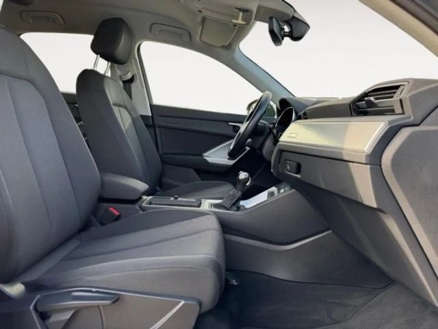 Audi Q3 45 TFSI Hybride