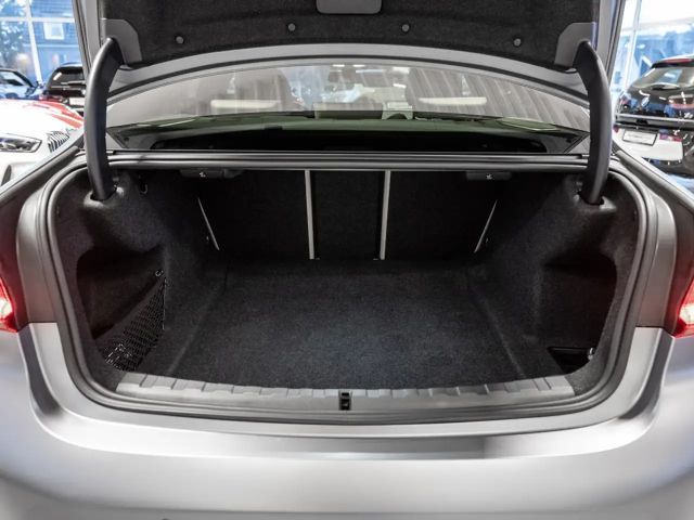 BMW 330 330i M-Sport Sedan xDrive