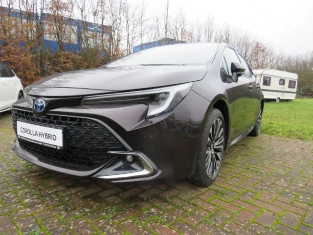 Toyota Corolla Hybride Team D