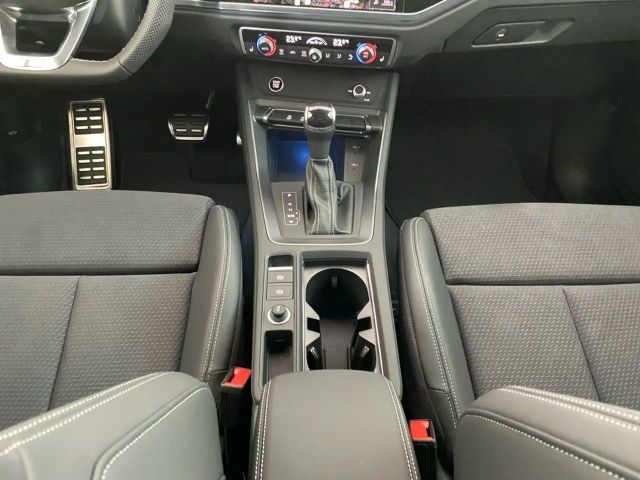 Audi Q3 35 TDI Business S-Line