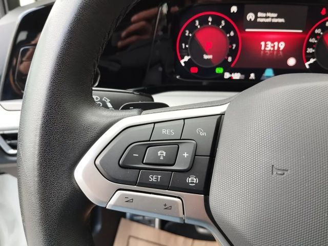 Volkswagen Golf DSG Life Variant