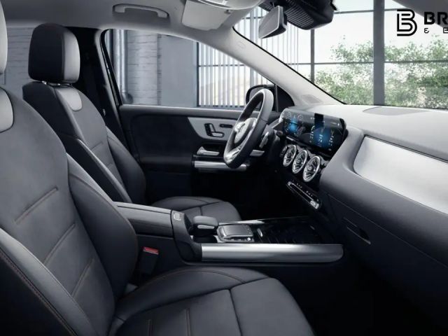 Mercedes-Benz GLA 250 4MATIC AMG Line