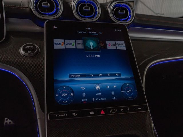 Mercedes-Benz C 200 AMG Line Sedan