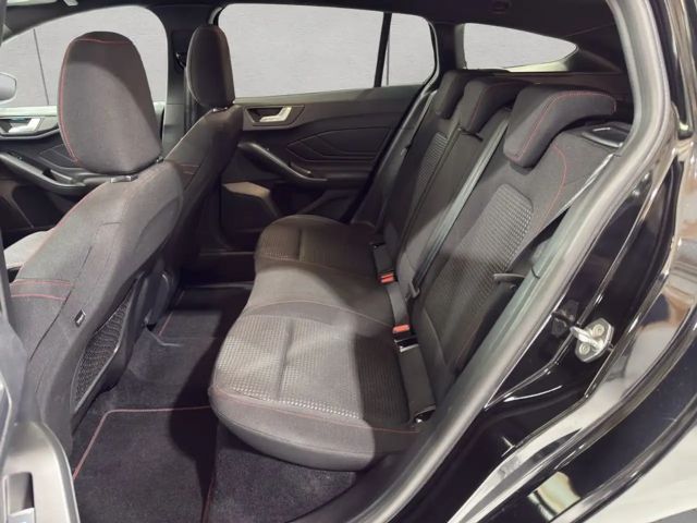 Ford Focus ST Line Wagon