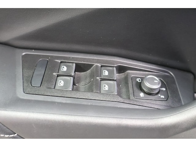 Volkswagen T-Roc 1.5 TSI Cabriolet R-Line