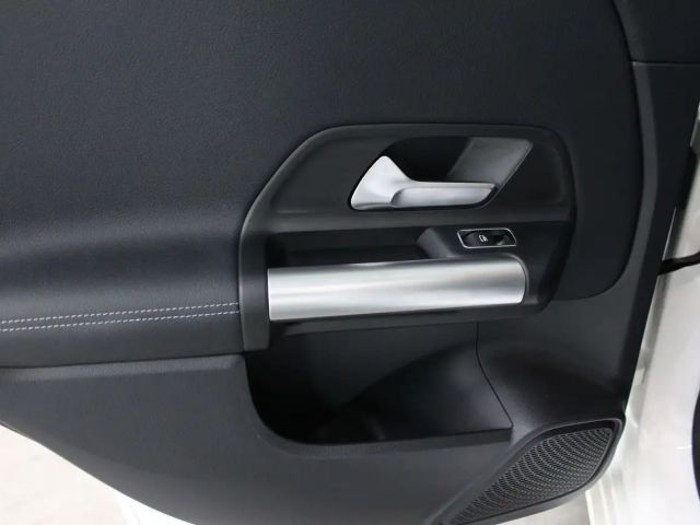 Mercedes-Benz B 180 Progressive