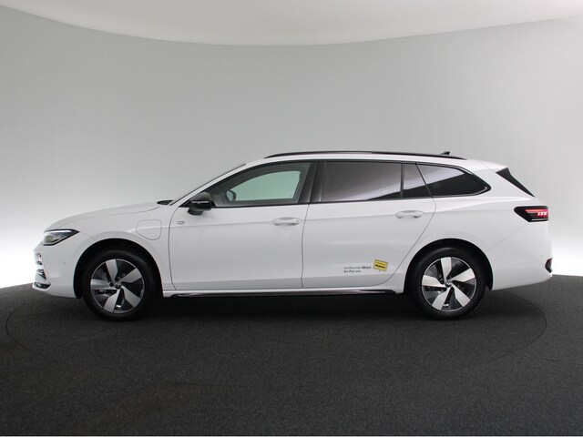 Volkswagen Passat R-Line eHybrid