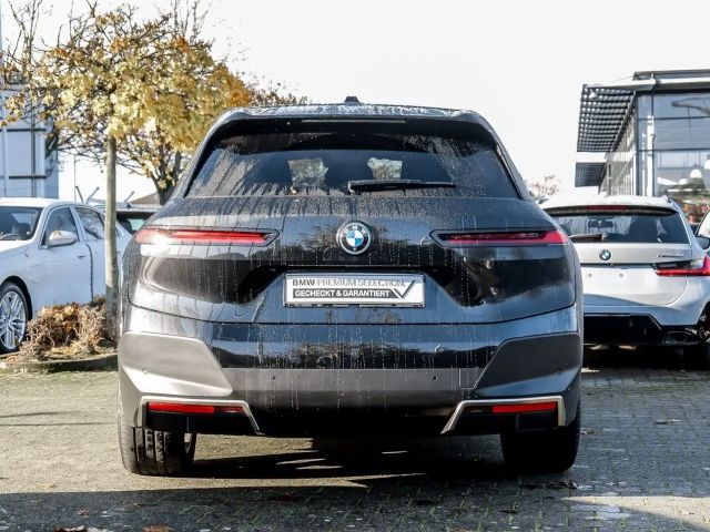 BMW iX xDrive40