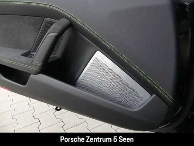 Porsche 992 Cabrio Carrera GTS