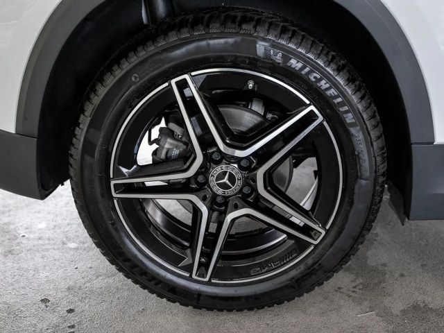 Mercedes-Benz GLA 200 AMG Line