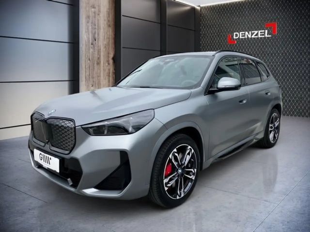 BMW iX1 xDrive30